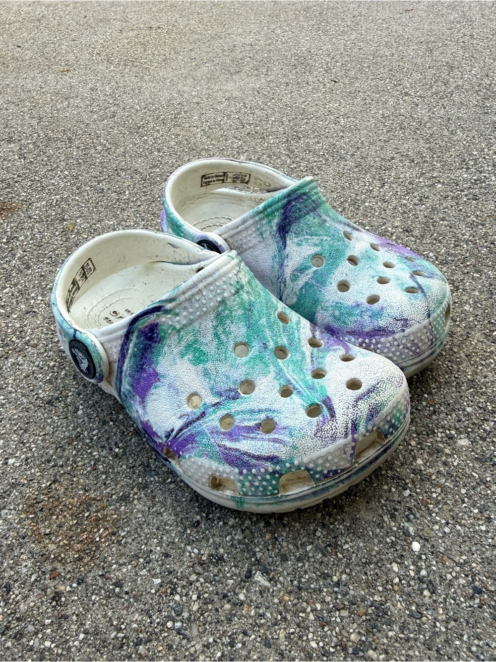 Crocs Classic Out of This World Clogs swirl size C7 preloved summer beach pool